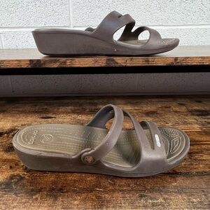 Crocs Patricia Wedge Sandals Brown Rubber Slip On Casual women's 10